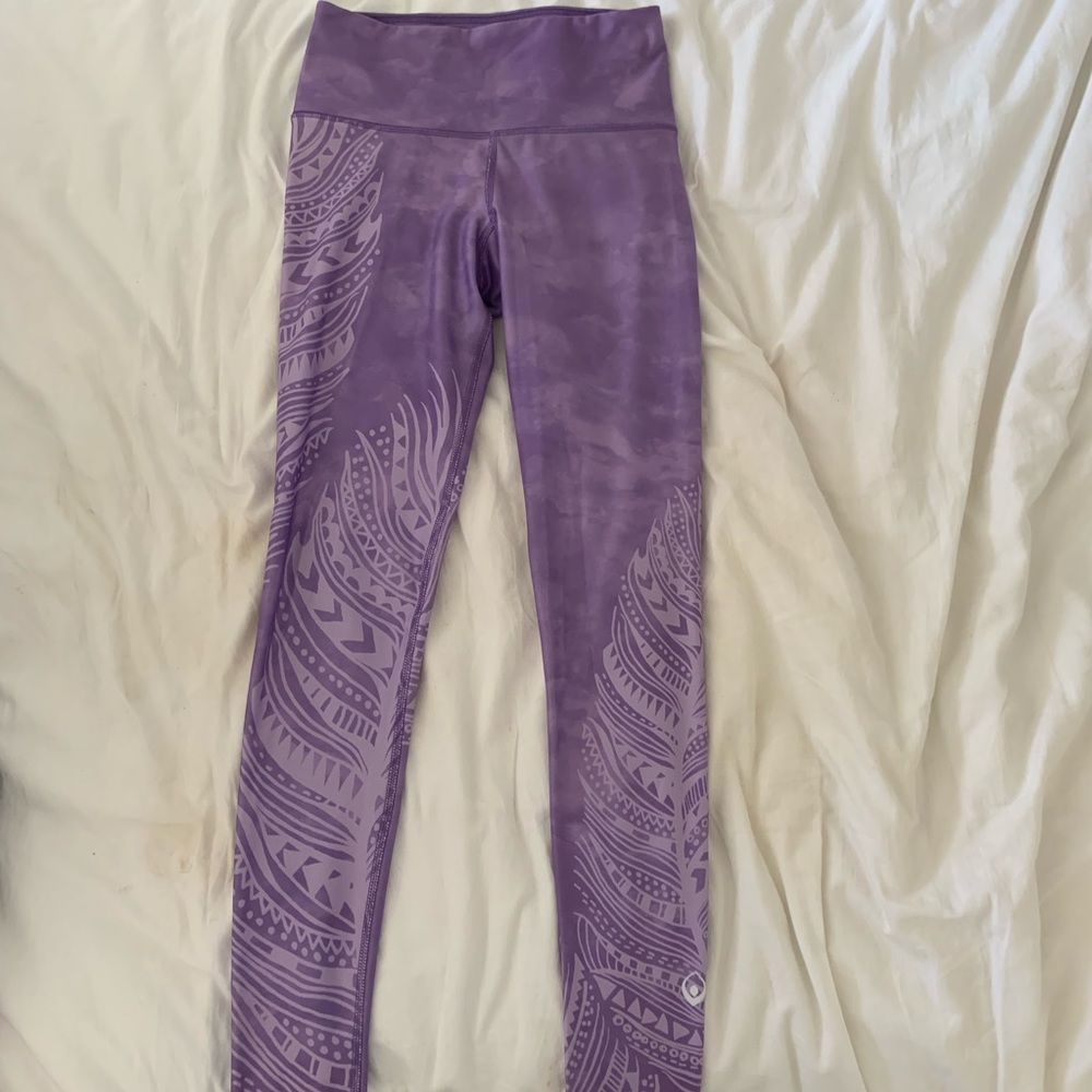 lilac feather yoga leggings